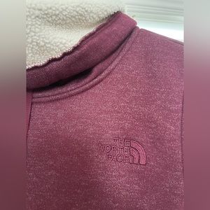 The North Face Women’s sweater
